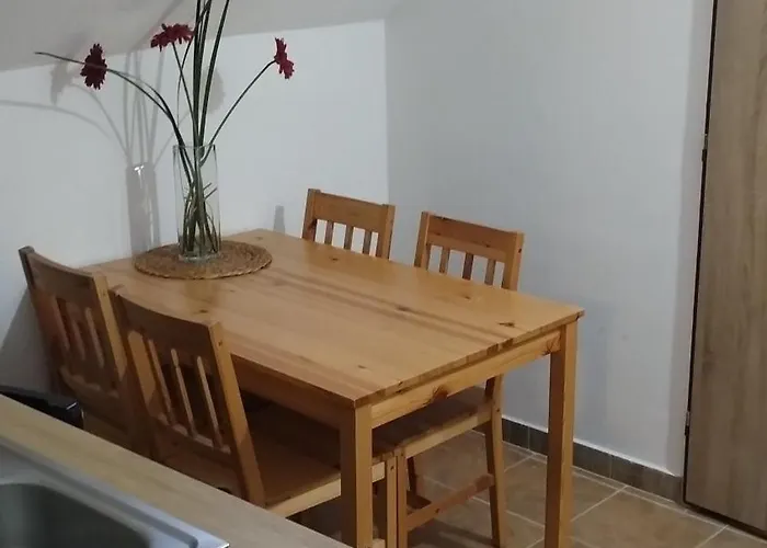 Pod Jezem Lägenhet *
